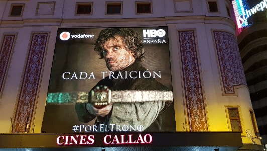 Espectacular acción sincronizada de exterior de HBO España por la última temporada de “Juego de Tronos”
