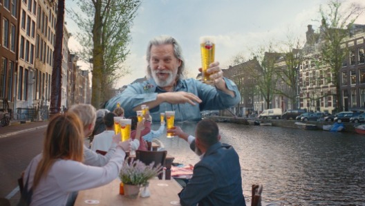 Jeff Bridges es el protagonista del anuncio Jeff Bridges es el protagonista del anuncio