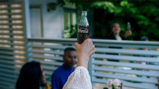 Imagen de una campaña de Coca-Cola