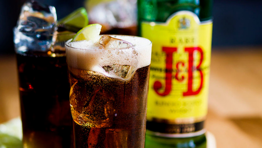 J&B en su nueva campaña. J&B en su nueva campaña.