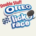 Oreo promueve carreras solidarias de comer galletas
