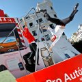 Vodafone presenta sus tarifas para autónomos a través de un espectáculo de parkour