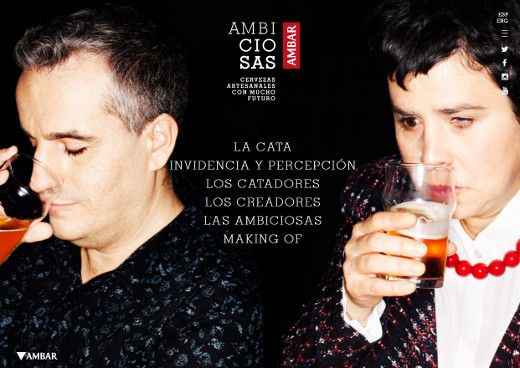 Diez invidentes catando cerveza, protagonistas de la campaña de lanzamiento de lo nuevo de Ámbar Diez invidentes catando cerveza, protagonistas de la campaña de lanzamiento de lo nuevo de Ámbar