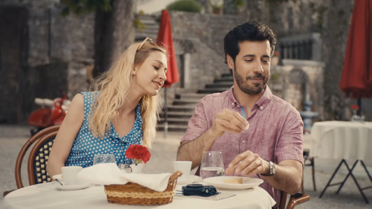 Hoteles.com estrena su primera campaña de televisión en España