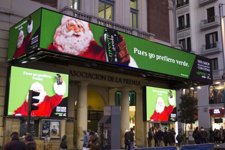 Green Cola quiere convencer a Papá Noel para que cambie de refresco