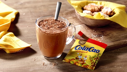 El cacao natural y que no tenga aditivos es la causa de que el ColaCao haga grumitos