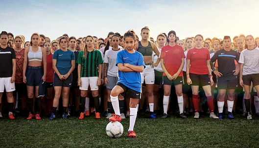 La campaña la protagonizan futbolistas argentinas