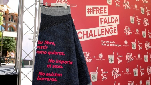 La falda creada por el diseñador Ángel Vilda La falda creada por el diseñador Ángel Vilda