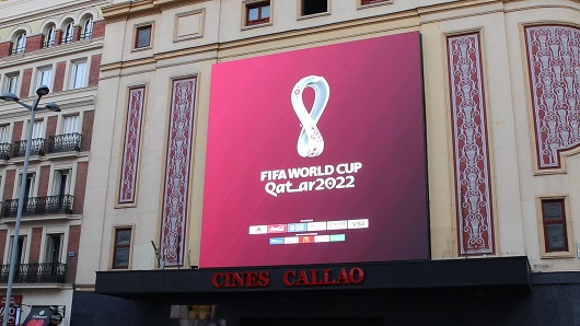 Los Cines Callao están situados en pleno corazón de Madrid, en la plaza del Callao, la tercera más transitada de Europa y la de más tráfico de España.