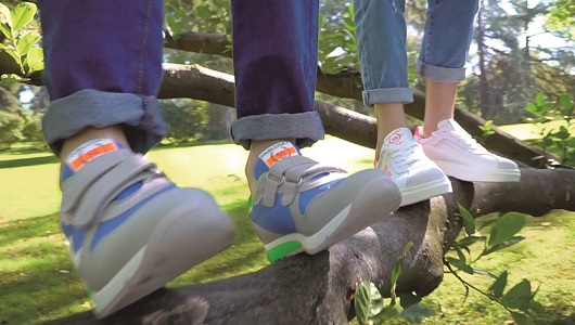 Un par de zapatillas de la marca Pablosky Un par de zapatillas de la marca Pablosky