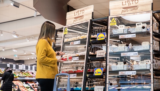 Los nuevos platos calientes de Lidl también tienen en cuenta alternativas vegetarianas como el ‘wrap de falafel’ 