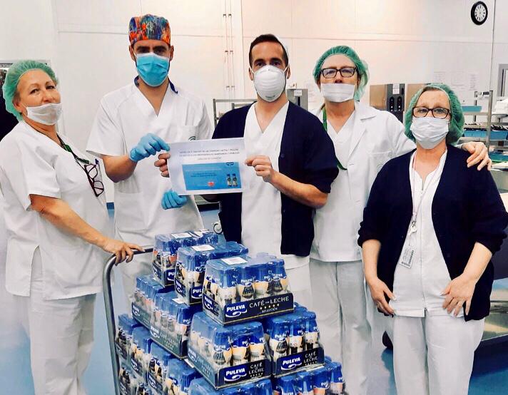 Los sanitarios dan fe de la donación de Puleva Los sanitarios dan fe de la donación de Puleva