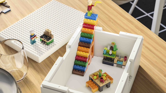 Una de las cajas de la solución llamada BYGGLEK Una de las cajas de la solución llamada BYGGLEK