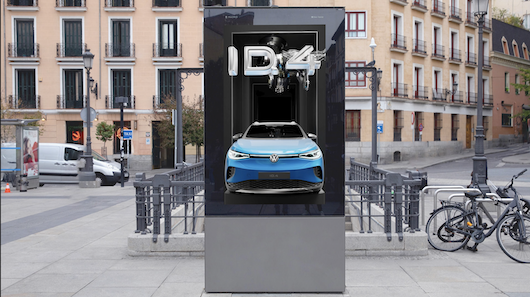 PHD, Clear Channel y BCN Visuals son las empresas que han trabajado en este proyecto para la marca de coches PHD, Clear Channel y BCN Visuals son las empresas que han trabajado en este proyecto para la marca de coches