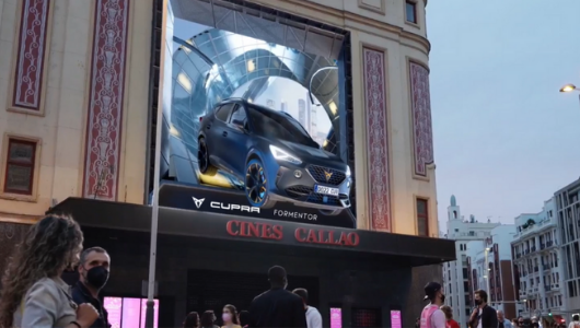 El nuevo Cupra Formentor atraviesa Callao City Lights El nuevo Cupra Formentor atraviesa Callao City Lights