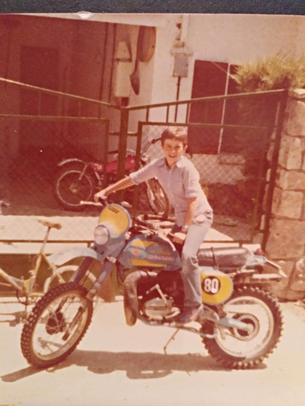 Gustavo Pérez, de niño Gustavo Pérez, de niño