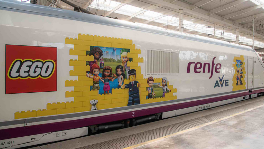 Lego y Renfe colaboran para este verano de 2021