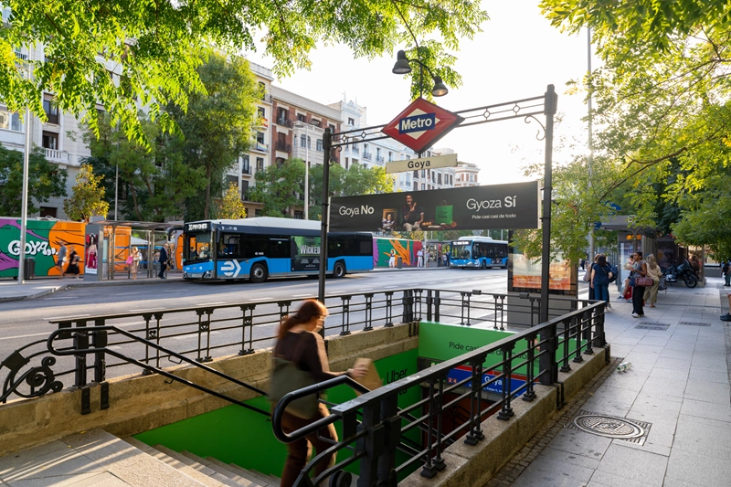Uber Eats wildposting y creatividad exterior en Madrid