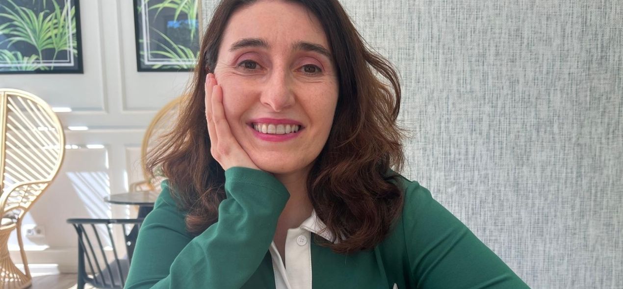 Eva Navarro, ingeniera informática y doctora en automática, está diseñando el modelo de IA que sustentará LaNuestra. Foto: Maite Sáez.