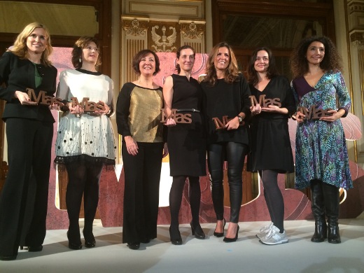De izquierda a derecha, Gema Reig, Mirta Drago, Esther Valdivia (CEO de Publicaciones Profesionales), Rosa Almarza, Cristina Rey, Xisela López e Iolanda Casalà